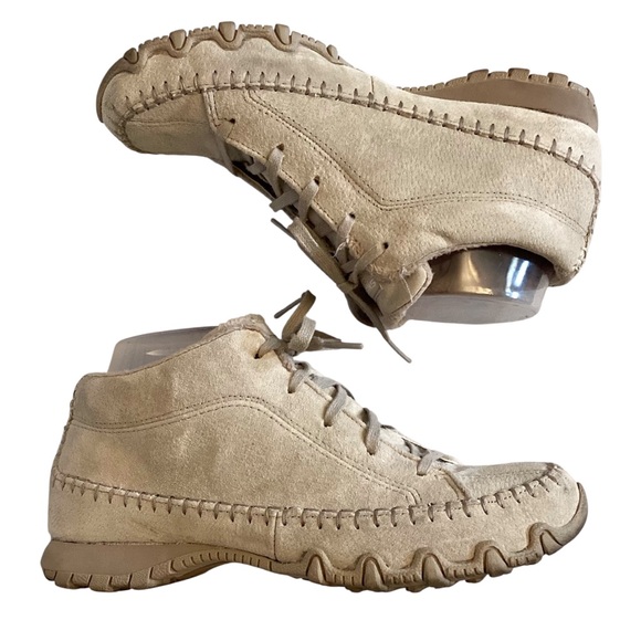 Skechers 7 Bikers Totem Pole Women’s Suede Leather Shoes Boots Beige Tan Taupe - Picture 1 of 14